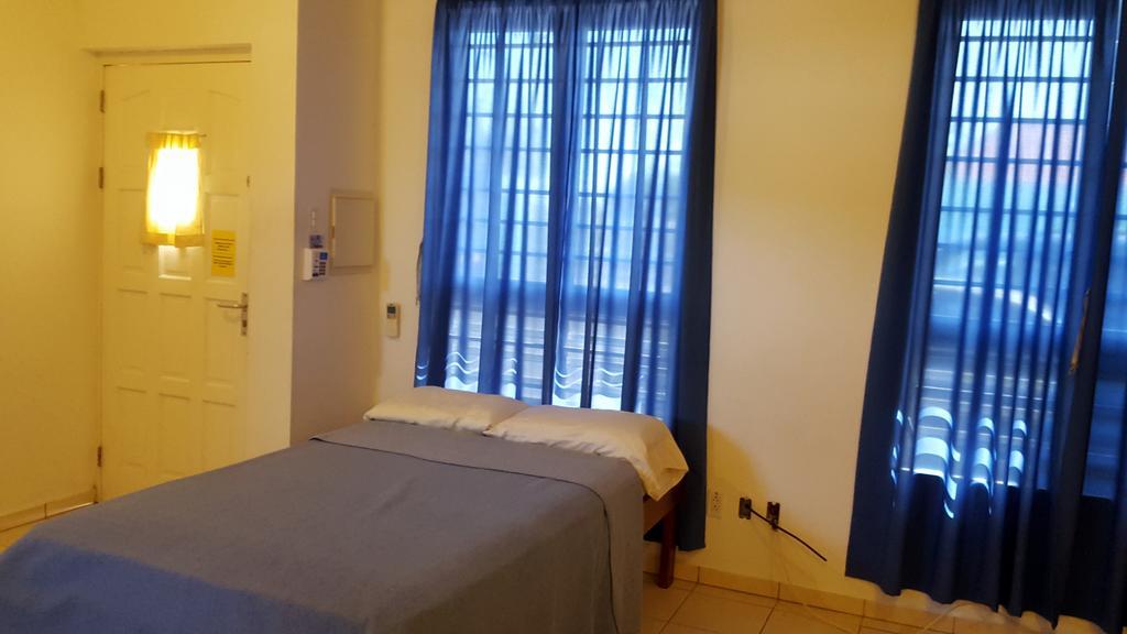 Orange Rembrandt Studio Apartments Willemstad Zewnętrze zdjęcie
